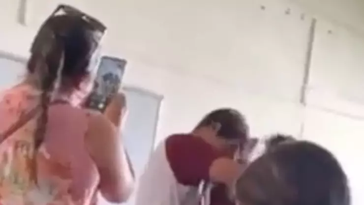 Alumna agrede a su compañero y a su profesora Nayarit