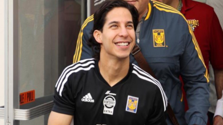 Diego Lainez como jugador de Tigres