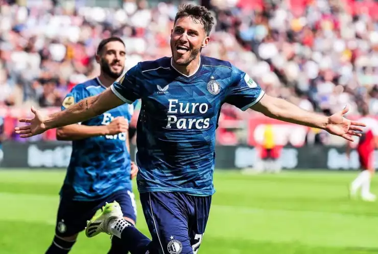 ¡Ídolo mexicano! Santiago Giménez recibe nuevo apodo en el Feyenoord