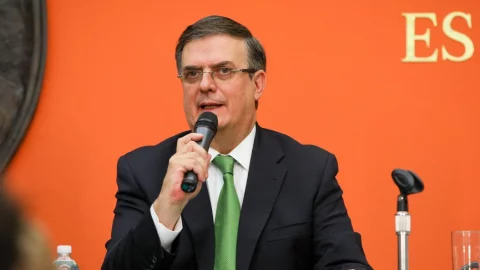 Ebrard se reunirá con Mike Pence