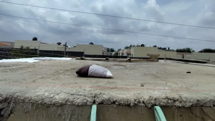 Joven sufre una descarga eléctrica y queda gravemente herido en Santa Ana Tepetitlán