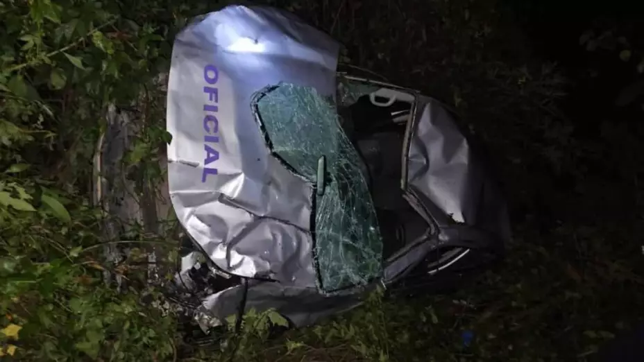 Vuelca camioneta de Mixtla de Altamirano.