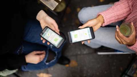 Pago a dispositivos Apple por espías