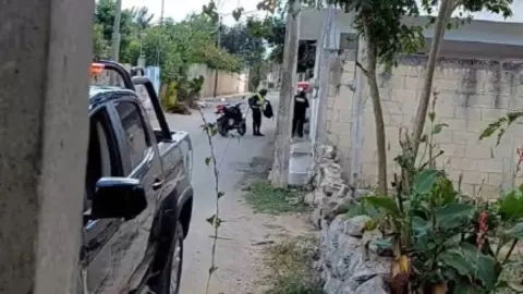 Detienen a sujeto en Conkal que presuntamente AMENAZÓ a vecinos con un machete.