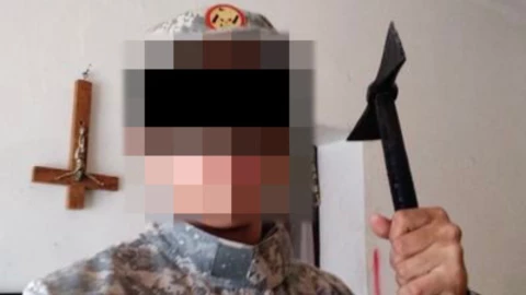 Estudiante ataca a sus compañeros.