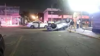 Volcadura en la 25 poniente HOY 2 noviembre 2025