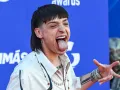 Peso Pluma alfombra roja music awards.jpg