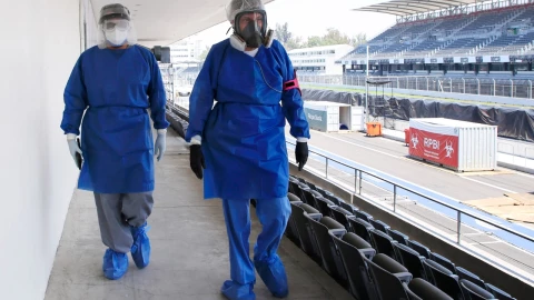 El IMSS anunció que ampliará sus servicios en el hospital temporal del Autódromo Hermanos Rodríguez.