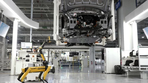 La industria automotriz cede el primer lugar a las computadoras en exportaciones mexicanas a Estados Unidos. Análisis completo aquí.