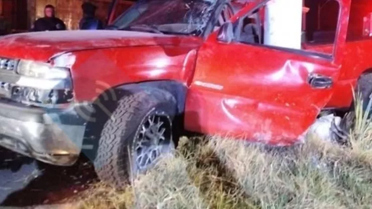 Jóvenes sufrieron fuerte accidente sobre la carretera Apizaco-Tlaxco en Tlaxcala hoy; un menor murió