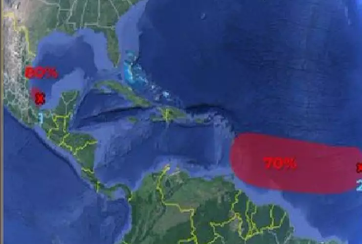 ¡Tormentas azotan Quintana Roo! Vigilan zonas de baja presión asociada con onda tropical