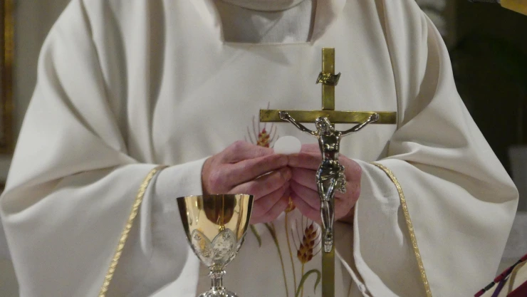 ¿Qué sigue después de la muerte del Papa?