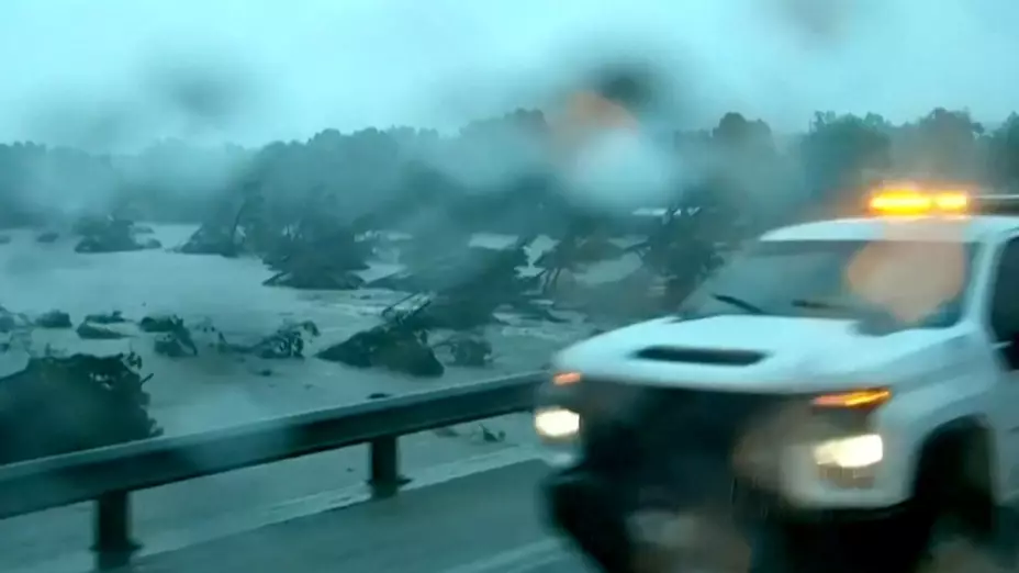 Texas bajo el agua: buscan a niñas desaparecidas tras la inundación. Entre ellas, dos menores mexicanas en campamento cristiano.