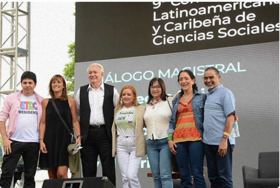 ong unam.jpg