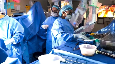primer-trasplante-de-corazón-totalmente-robotizado-médicos-arabia-saudita