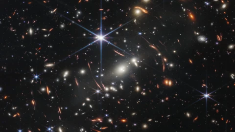 Primera imagen del universo detallado por telescopio Webb