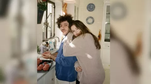 Selena Gomez se compromete con Benny Blanco