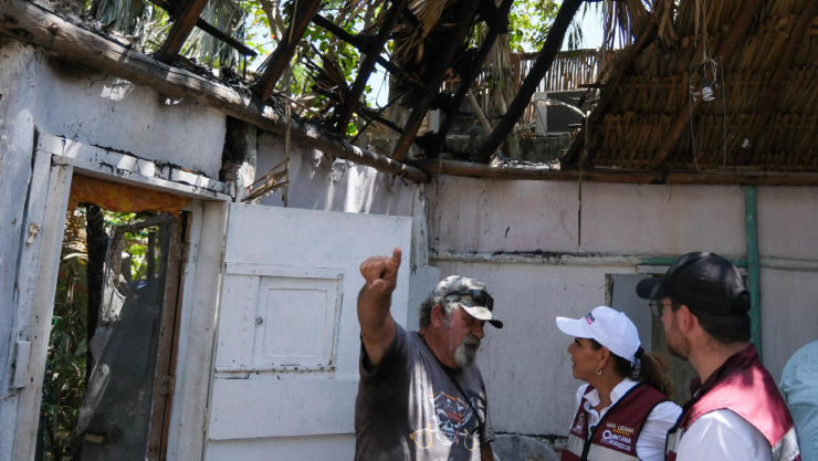 Tras fuerte incendio en Holbox, recorren zona y negocios afectados.jpg