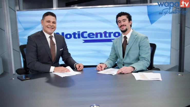 Bad Bunny debuta como conductor en NotiCentro al Amanecer en Puerto Rico