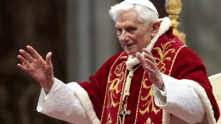 Muere Benedicto XVI, el papa emérito a los 95 años de edad