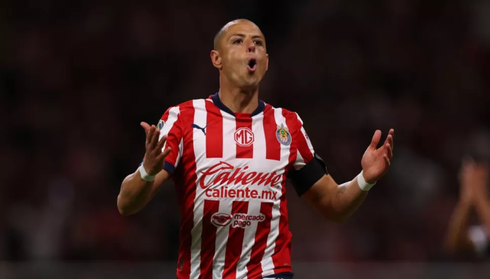 Chicharito es baja de Chivas para partido de pretemporada