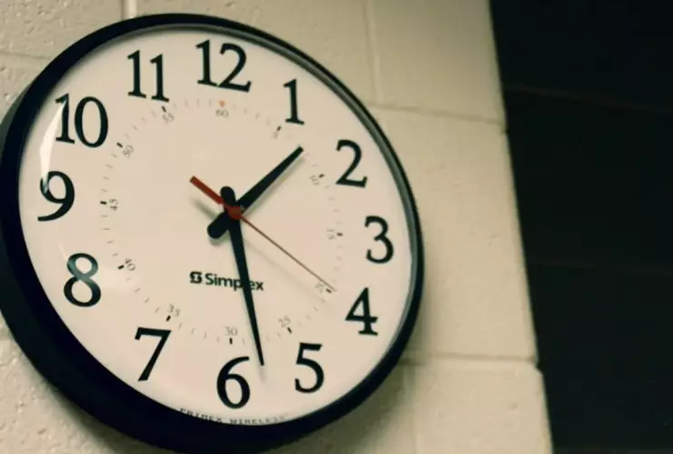 qué hora es hoy domingo 10 de marzo 2024 méxico