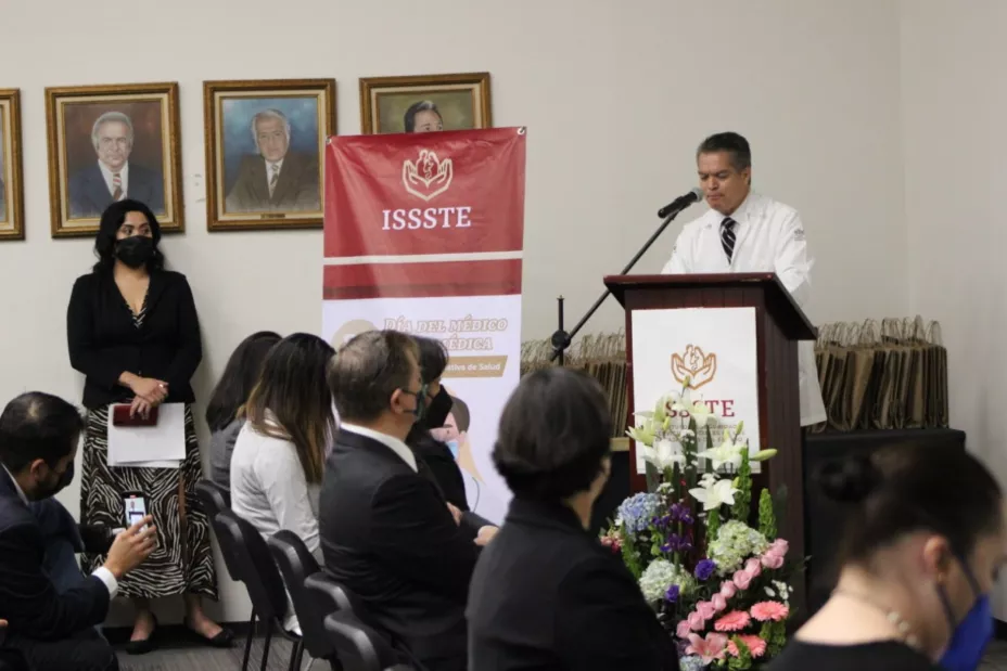 ISSSTE homenaje médicos.jpeg