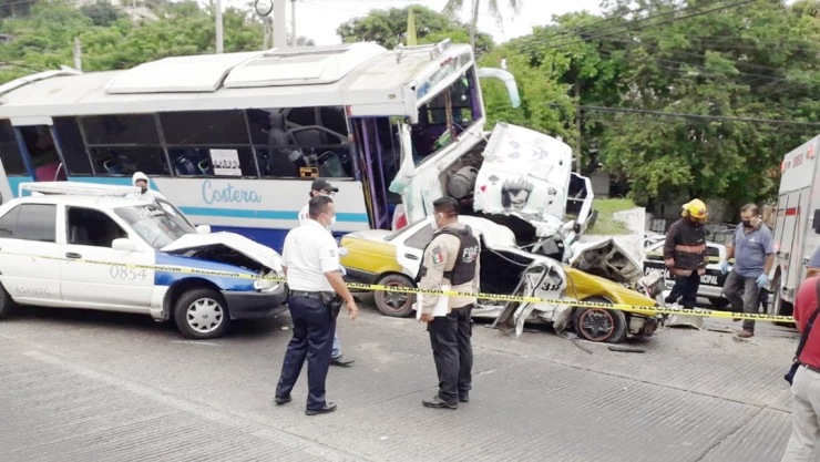 Asesinan a chofer de camión urbano en Acapulco, Guerrero