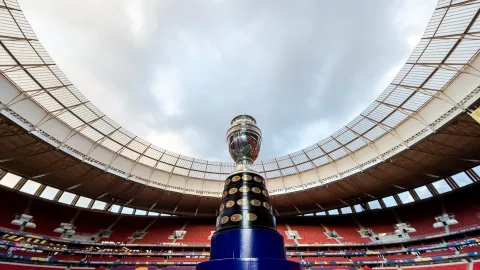 Trofeo de la Copa Am&eacute;rica 2024