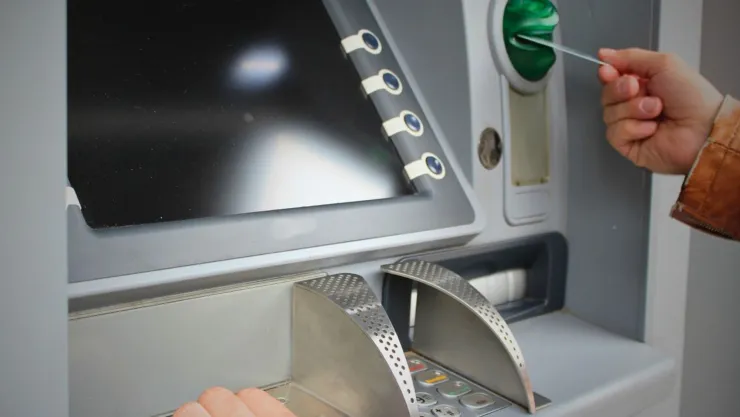 Pasos a seguir si recibes una transferencia bancaria por error.jpg