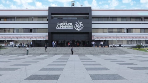 ¿Buscas trabajo en la CDMX? La GAM tiene vacantes como guardia de seguridad.