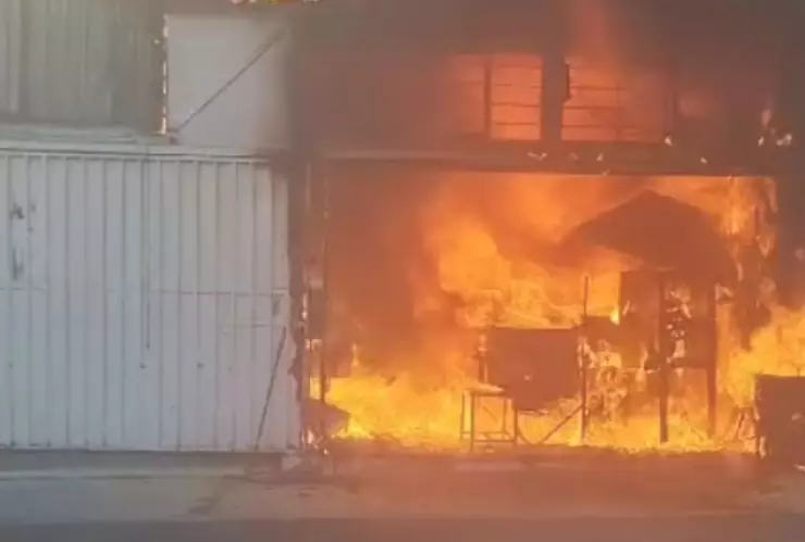 Incendio en la colonia Emiliano Zapata en Aguascalientes, hoy 20 de noviembre (VIDEO)