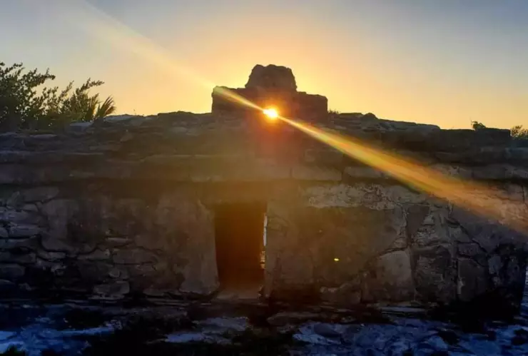 Así puedes ver la alineación del Sol en Quintana Roo en este vestigio arqueológico.jpg