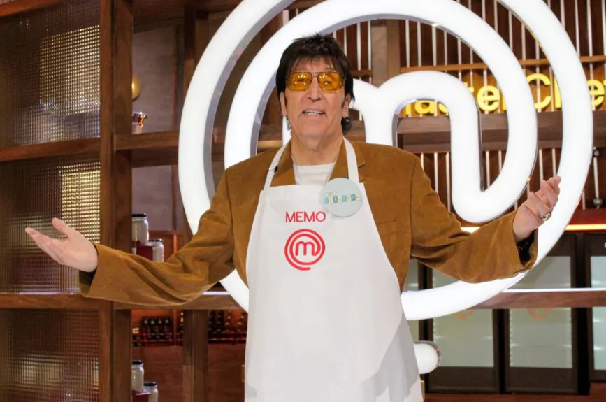Memo Ríos es un comediante que ha destacado en la televisión abierta mexicana, gracias a su trabajo en diferentes programas de televisión. | Foto: TV Azteca.