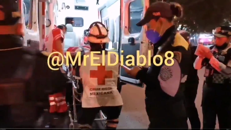 Vehículo arrolla a un hombre y se da a la fuga por Paseo de la Reforma en la CDMX