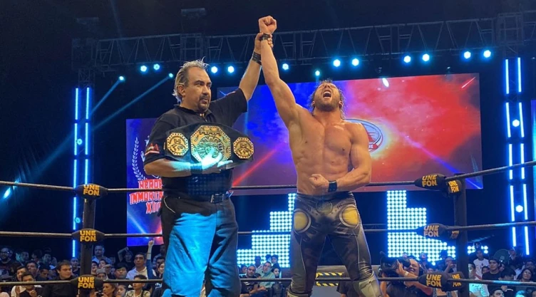 Kenny Omega