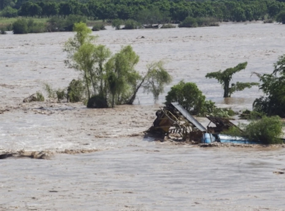 Ciclones en India y Vietnam