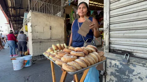 Venta de pan en Mazatlán