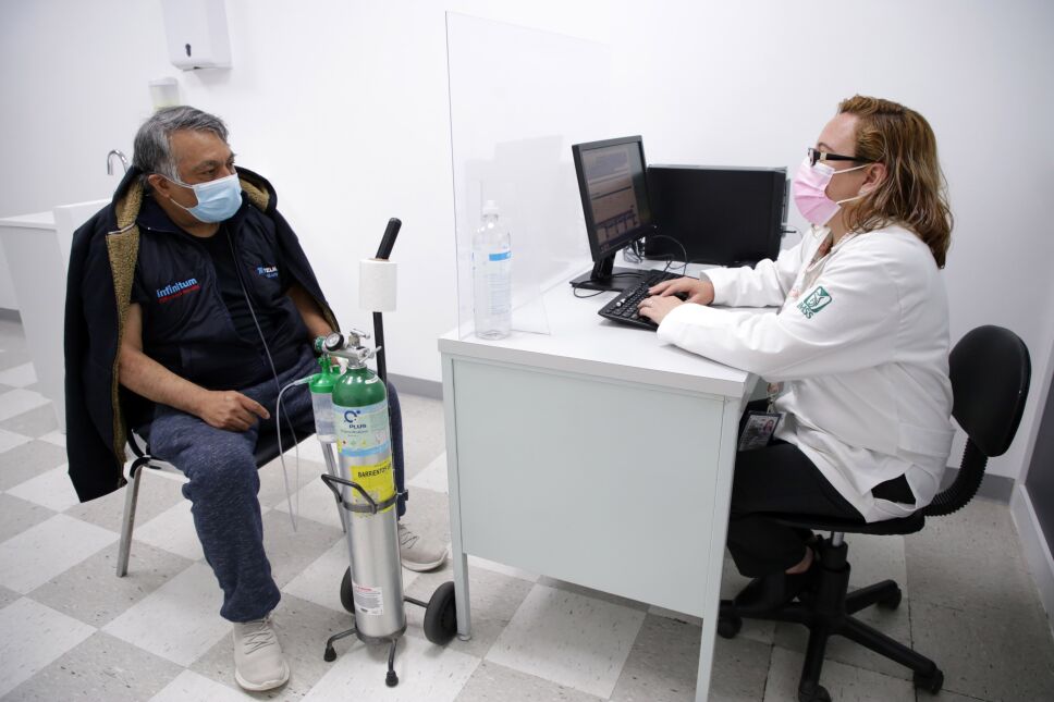 IMSS ha atendido a casi 178 mil pacientes con secuelas de COVID-19