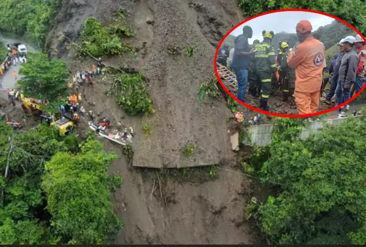 Autobús es sepultado por avalancha de tierra