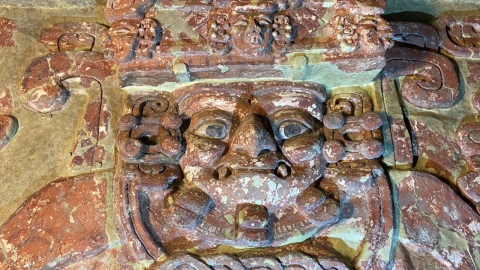 Restaura INAH colosal pieza maya robada a México en 1968