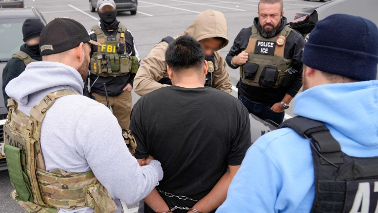Operativo del ICE en conjunto con el FBI