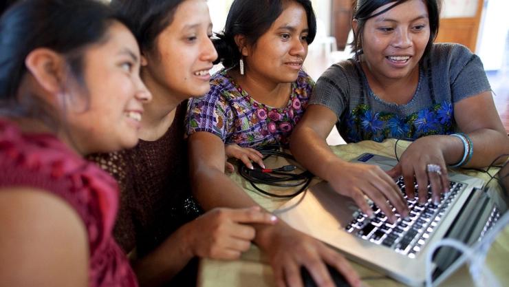 Mujeres día Internacional de la Mujer 8m datos
