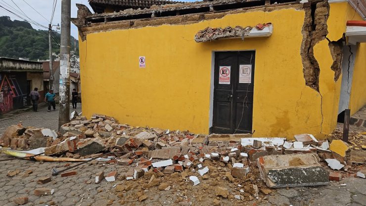 TERREMOTO_X_@juancosambrosio