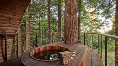 Casa del Árbol Spyglass.jpg