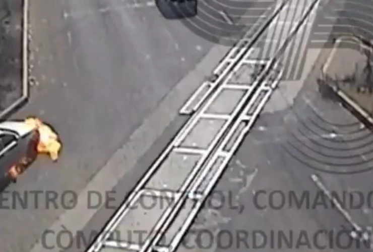 incendio auto vía corta santa ana