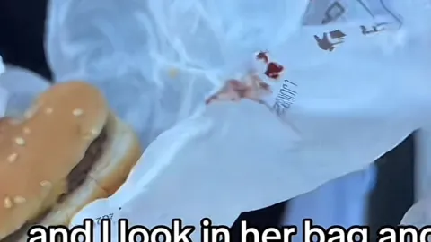 madre-encuentra-sangre-comida-rápida-hija-burguer-king-nueva-york