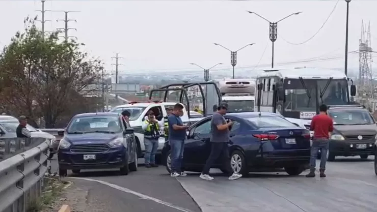 VIDEO: Carambola paraliza el Periférico Ecológico de Puebla hoy; provoca caos vial rumbo a Cholula