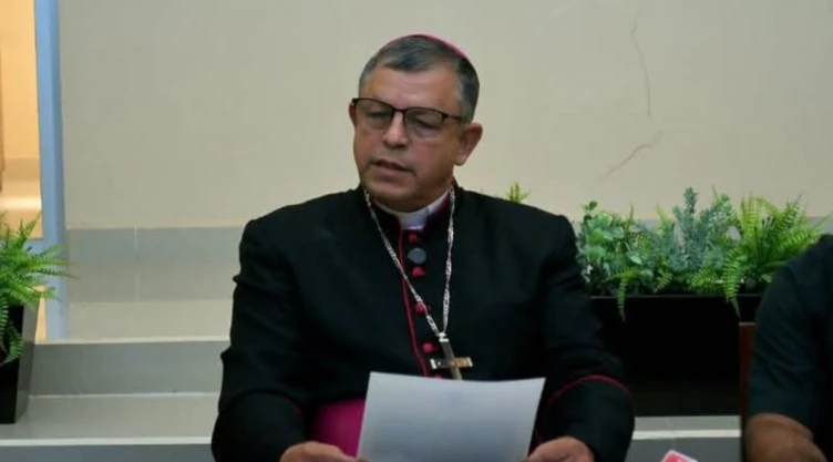 falsos-sacerdotes-en-chiapas-piden-donativos-terminal-bancaria