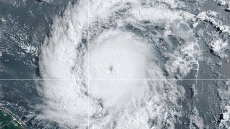 La fuerza de los huracanes, ¿es posible detenerlos?